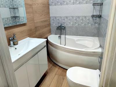 квартира по адресу Роганская ул., 130/3