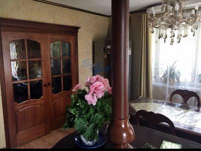 будинок за адресою Богдана Хмельницького вул., 75