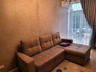 квартира за адресою Регенераторна вул., 4к2