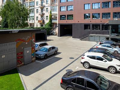 коммерческая по адресу Саксаганского ул., 53/80