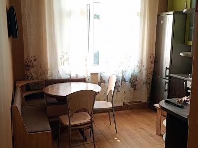 квартира за адресою Тарасівська вул., 3