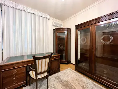 квартира за адресою Старонаводницька вул., 13