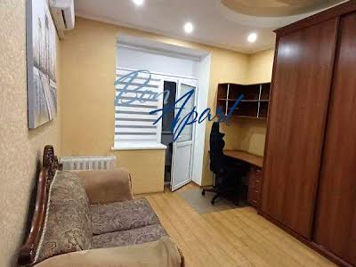 квартира за адресою Шота Руставелі вул., 26