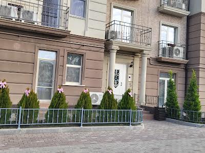 квартира за адресою Травневий пров., 4