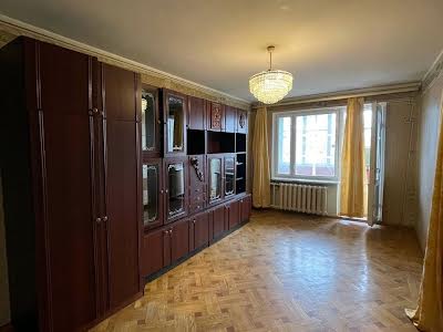 квартира по адресу Небесной Сотни просп. (Маршала Жукова), 41