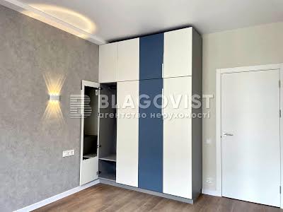 квартира за адресою Михайла Максимовича вул. (Онуфрія Трутенка), 26-В