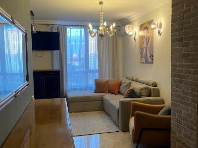 квартира за адресою Федора Ернста вул., 6