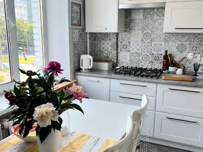 квартира за адресою Святослава Хороброго вул., 2