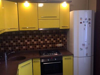 квартира за адресою Суботівська вул., 12