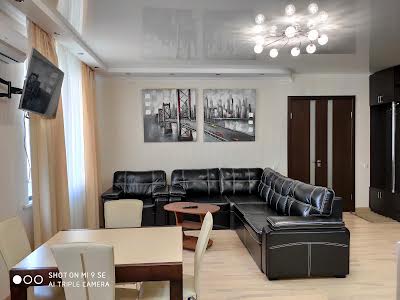 квартира за адресою Богдана Хмельницького вул., 23-Б
