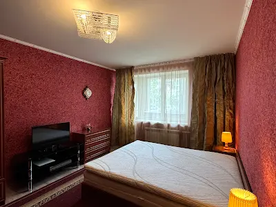 квартира за адресою Верховної Ради бульв., 19