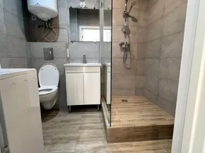 квартира за адресою Салютна вул., 2