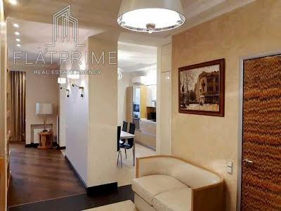квартира по адресу Коновальця вул., 44а