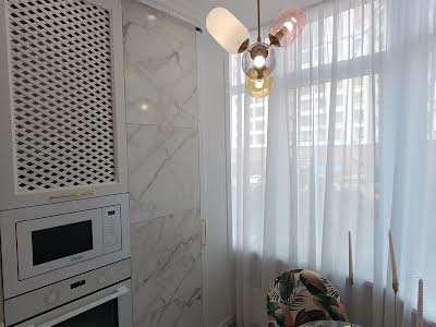 квартира по адресу с. Петропавловская борщаговка, Садовая ул., 51-В