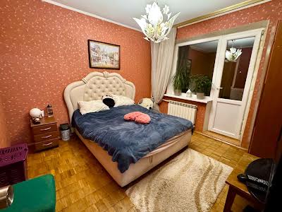 квартира за адресою Рональда Рейгана вул., 9-В