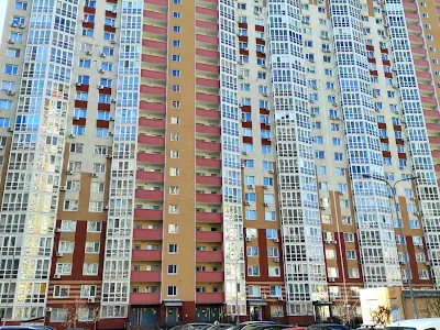 квартира за адресою Бориса Гмирі вул., 12-Б