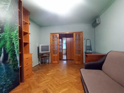 квартира за адресою Левка Лук'яненка вул. (Маршала Тимошенка), 5