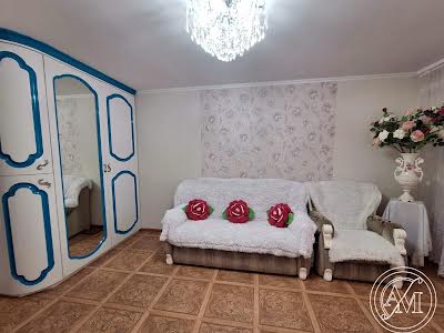 квартира за адресою Здолбунівська вул., 13