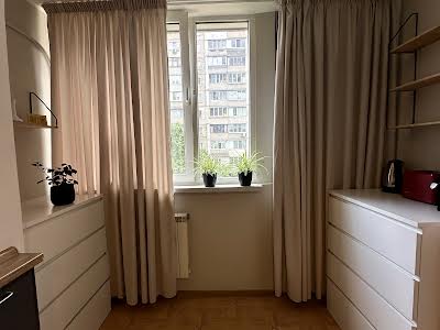 квартира по адресу Драгоманова ул., 5
