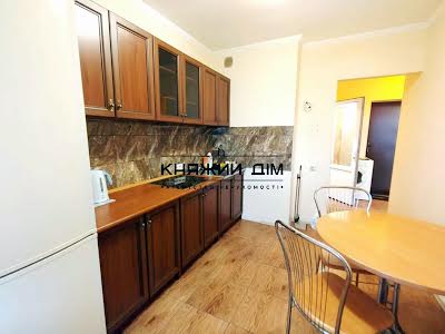 квартира за адресою Світла вул., 3д