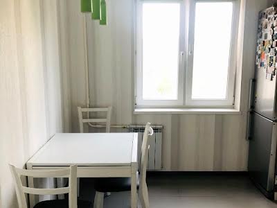 квартира по адресу Героев Днепра ул., 36-Б