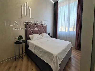 квартира за адресою Академіка Заболотного вул., 1