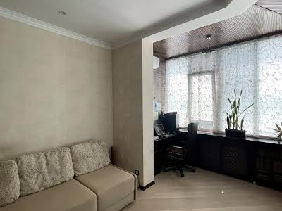 квартира за адресою Академіка Писаржевського вул., 8