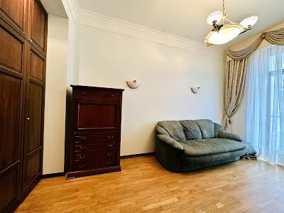 квартира за адресою Київ, Шовковична вул., 23