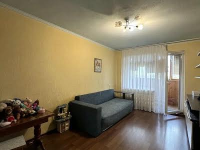 квартира за адресою Прирічна вул., 6