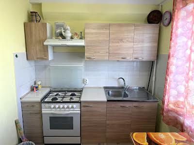 квартира за адресою Йорданська вул. (Лайоша Гавро), 8