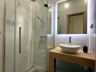 квартира за адресою Зарічна вул., 1-В