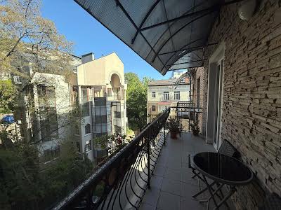 квартира за адресою Дарвіна вул., 1
