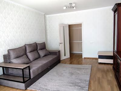квартира за адресою Академіка Глушкова просп., 9в