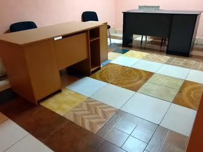 комерційна за адресою Смілянська вул., 7