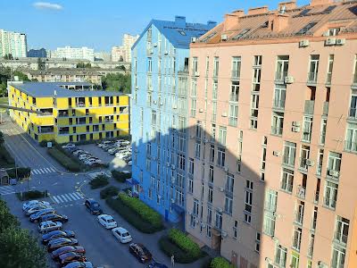 квартира за адресою Регенераторна вул., 4 к7