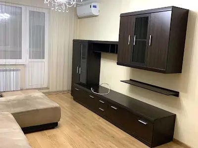 квартира по адресу Гвардейцев Широнинцев, 7