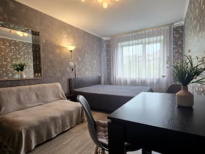 квартира за адресою Жилянська, 74