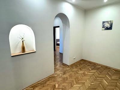 квартира за адресою Лаврська вул. (Січневого Повстання), 6