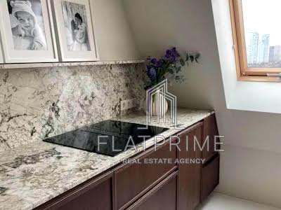 квартира за адресою Регенераторна вул., 4