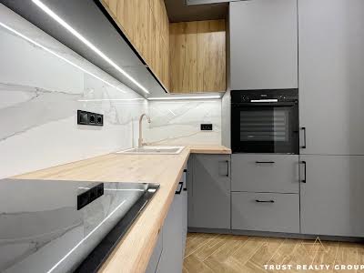 квартира за адресою Зарічна вул., 6корп4