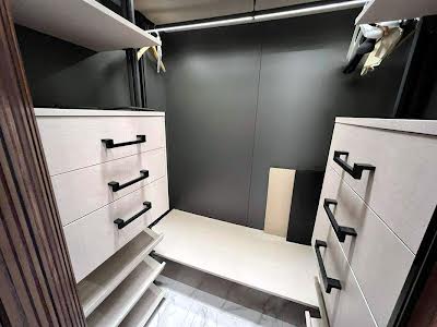 квартира за адресою Болсуновська вул. (Сергія Струтинського), 2