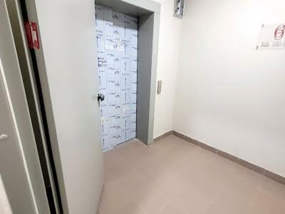 квартира за адресою Олександра Олеся вул., 3
