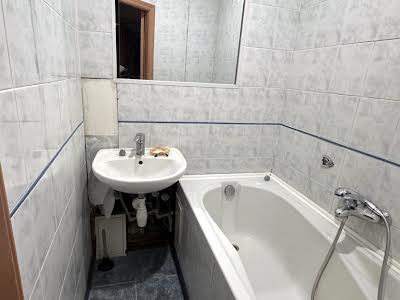 квартира за адресою Сергія Берегового вул. (Мартиросяна), 25