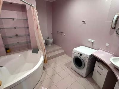 квартира по адресу Вячеслава Черновола ул., 2