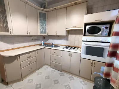 квартира за адресою Лондонська вул. (Пітерська), 3