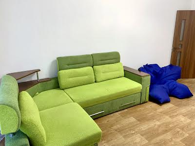 квартира по адресу Ревуцкого ул., 40-Г