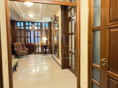 квартира за адресою Старонаводницька вул., 13-А