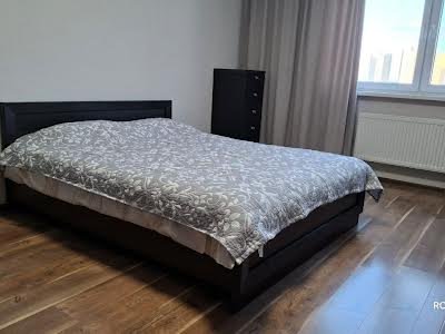 квартира за адресою Воскресенська вул., 12-В