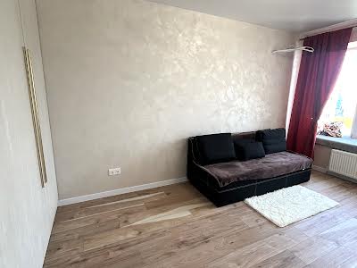 квартира за адресою Соборна вул., 105б/4