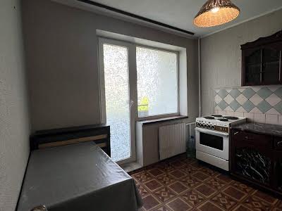 квартира за адресою Зої Гайдай вул., 9-А